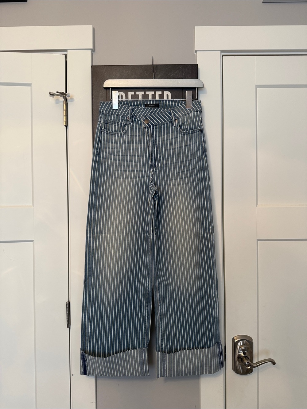 NWOT Aqua Blue Pinstriped Wide-Leg Jeans SZ.27